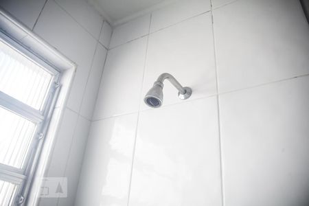 Apartamento à venda com 150m², 3 quartos e 3 vagas Apartamento à venda com 150m², 3 quartos e 3 vagasDucha