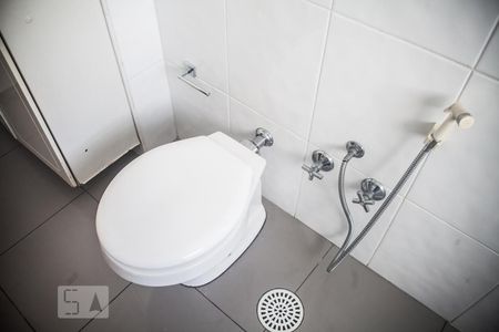 Apartamento à venda com 150m², 3 quartos e 3 vagas Apartamento à venda com 150m², 3 quartos e 3 vagasDetalhe do banheiro