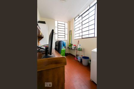 Casa à venda com 440m², 8 quartos e 3 vagasCasa 1 - Área de Serviço