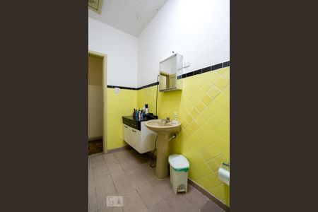 Casa à venda com 440m², 8 quartos e 3 vagasCasa 1 - Banheiro