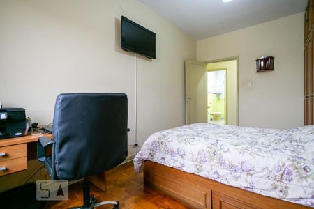 Casa 1 - Quarto 1 de casa à venda com 8 quartos, 440m² em Parque Peruche, São Paulo