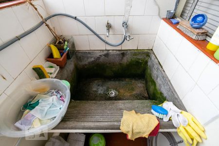 Casa à venda com 440m², 8 quartos e 3 vagasCasa 1 - Área de Serviço