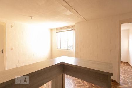 Sala/Cozinha de apartamento à venda com 2 quartos, 50m² em Vila Nova, Porto Alegre