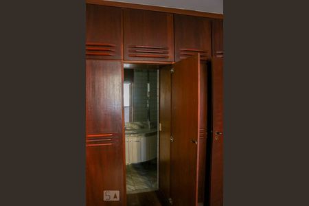 Apartamento à venda com 270m², 3 quartos e 2 vagasQuarto Suíte