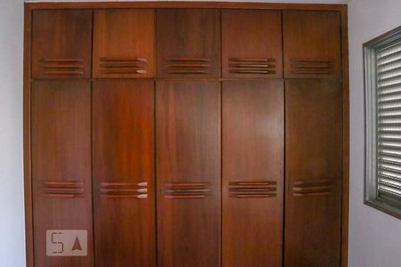 Apartamento à venda com 270m², 3 quartos e 2 vagasQuarto 2
