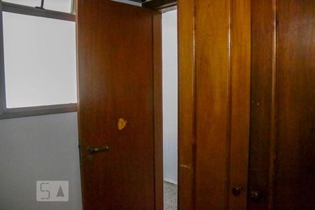Apartamento à venda com 270m², 3 quartos e 2 vagasQuarto de Serviço