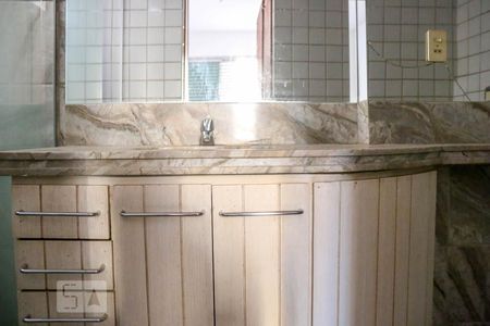 Apartamento à venda com 270m², 3 quartos e 2 vagasBanheiro da Suíte