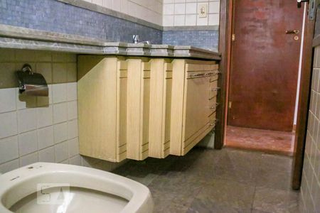 Apartamento à venda com 270m², 3 quartos e 2 vagasBanheiro Social