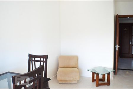 Detalhe Sala de apartamento para alugar com 1 quarto, 51m² em Pituba, Salvador