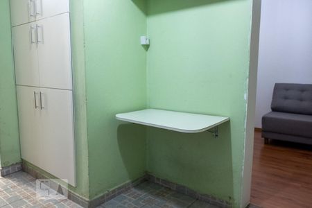 Sala de casa de condomínio para alugar com 1 quarto, 65m² em Jardim Norma, São Paulo