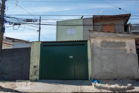 Casa de condomínio para alugar com 65m², 1 quarto e 1 vagaFachada
