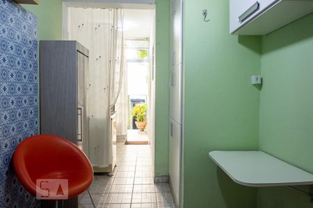 Sala de casa de condomínio para alugar com 1 quarto, 65m² em Jardim Norma, São Paulo