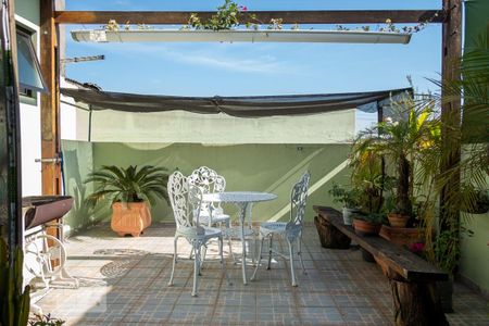 Casa de condomínio para alugar com 65m², 1 quarto e 1 vagaVaranda