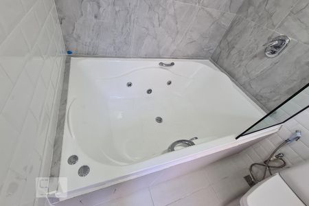 Casa de condomínio para alugar com 142m², 3 quartos e 2 vagasDetalhe Banheiro Externo