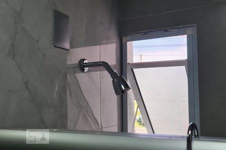 Casa de condomínio para alugar com 142m², 3 quartos e 2 vagasDetalhe Banheiro