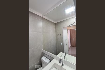 Casa de condomínio para alugar com 142m², 3 quartos e 2 vagasDetalhe Banheiro