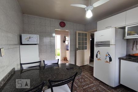 Casa à venda com 495m², 3 quartos e 3 vagasCozinha