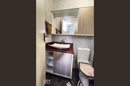 Casa à venda com 495m², 3 quartos e 3 vagasBanheiro 1