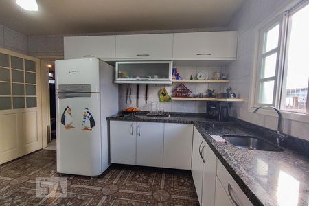 Casa à venda com 495m², 3 quartos e 3 vagasCozinha