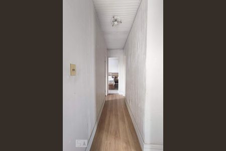 Casa à venda com 495m², 3 quartos e 3 vagasCorredor