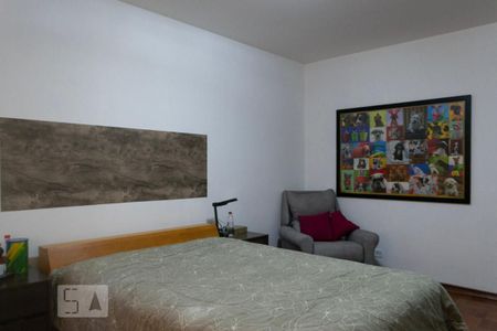 Casa à venda com 150m², 4 quartos e 2 vagasSuíte