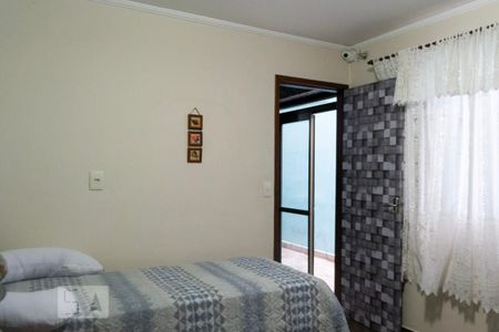 Casa à venda com 150m², 4 quartos e 2 vagasQuarto de Serviço