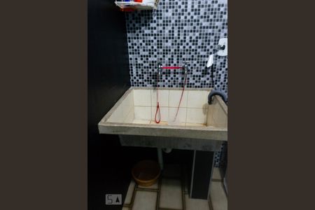 Casa à venda com 150m², 4 quartos e 2 vagasÁrea de Serviço