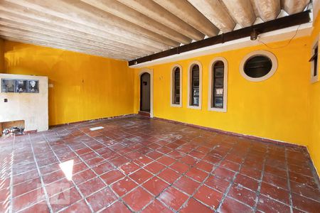 Casa à venda com 200m², 3 quartos e 2 vagas Casa à venda com 200m², 3 quartos e 2 vagasGaragem