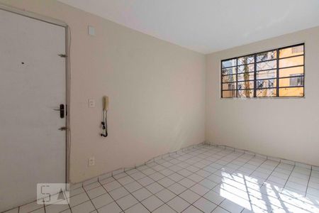 Sala de apartamento para alugar com 2 quartos, 40m² em Vila Nova Curuçá, São Paulo