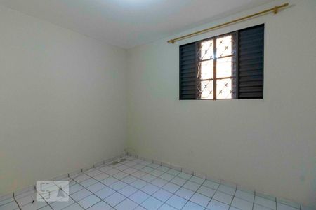 Quarto 2 de apartamento para alugar com 2 quartos, 40m² em Vila Nova Curuçá, São Paulo