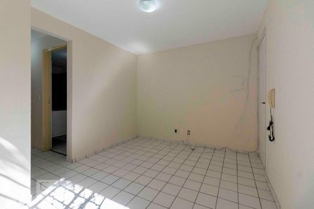 Sala de apartamento para alugar com 2 quartos, 40m² em Vila Nova Curuçá, São Paulo