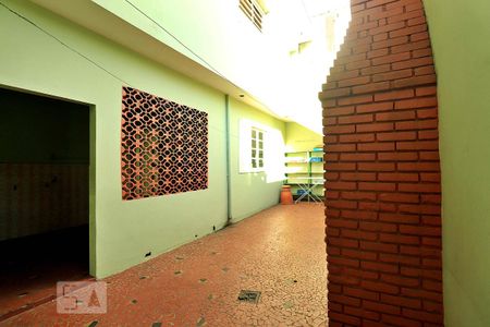 Casa à venda com 126m², 5 quartos e 1 vagaQuintal