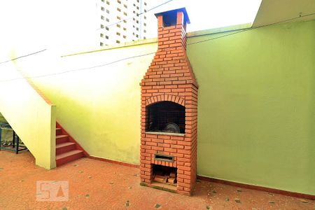 Casa à venda com 126m², 5 quartos e 1 vagaQuintal