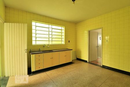 Casa à venda com 126m², 5 quartos e 1 vagaCozinha