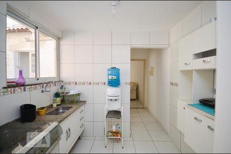 Apartamento à venda com 100m², 3 quartos e sem vagaCozinha