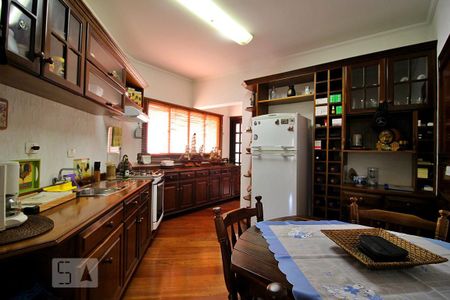 Apartamento à venda com 97m², 2 quartos e 2 vagasCozinha