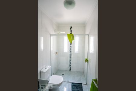 Casa à venda com 500m², 7 quartos e 8 vagasBanheiro da Suíte 4