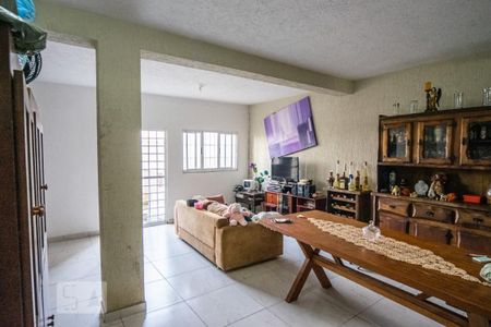Casa à venda com 500m², 7 quartos e 8 vagasSala Casa Fundos