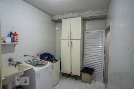 Casa à venda com 500m², 7 quartos e 8 vagasArea de Serviço Casa Fundos