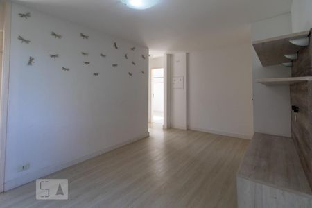 Sala de apartamento para alugar com 2 quartos, 50m² em Jardim Catanduva, São Paulo
