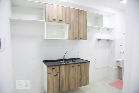 Apartamento para alugar com 64m², 2 quartos e sem vagaCozinha e Área de Serviço