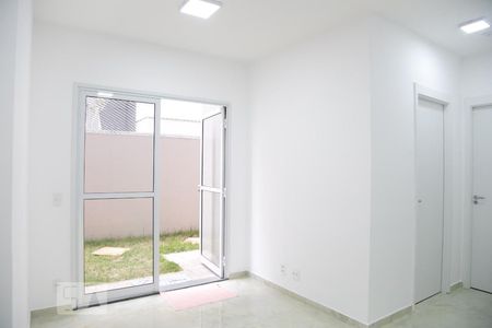 Sala de apartamento para alugar com 2 quartos, 64m² em Jardim Lideranca, São Paulo