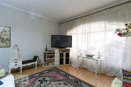 Casa para alugar com 550m², 8 quartos e 3 vagas Casa para alugar com 550m², 8 quartos e 3 vagasSala