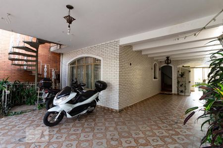 Casa para alugar com 550m², 8 quartos e 3 vagas Casa para alugar com 550m², 8 quartos e 3 vagasGaragem