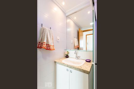 Apartamento para alugar com 67m², 2 quartos e 2 vagasBanheiro social