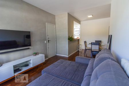 Sala de apartamento para alugar com 3 quartos, 90m² em Santo Antônio, Belo Horizonte