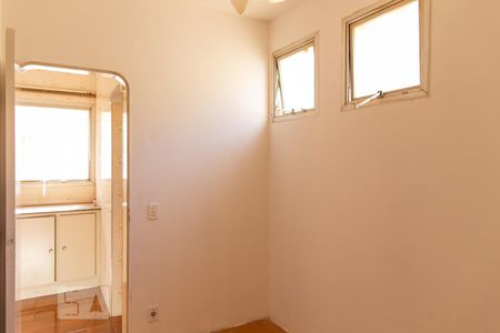 Apartamento para alugar com 109m², 2 quartos e sem vagaQuarto de Serviço
