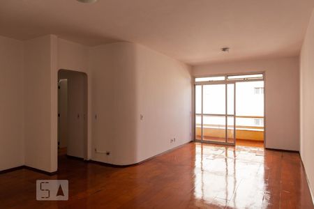 Sala de apartamento para alugar com 2 quartos, 109m² em Centro, Ribeirão Preto
