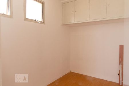 Apartamento para alugar com 109m², 2 quartos e sem vagaQuarto de Serviço