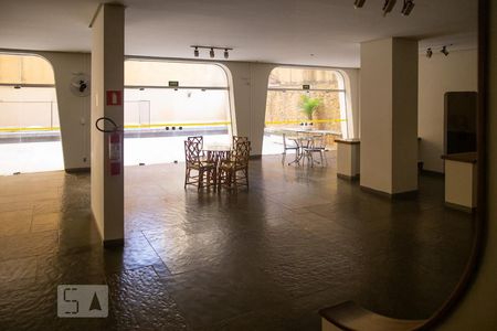 Apartamento para alugar com 109m², 2 quartos e sem vagaÁrea comum - Salão de festas